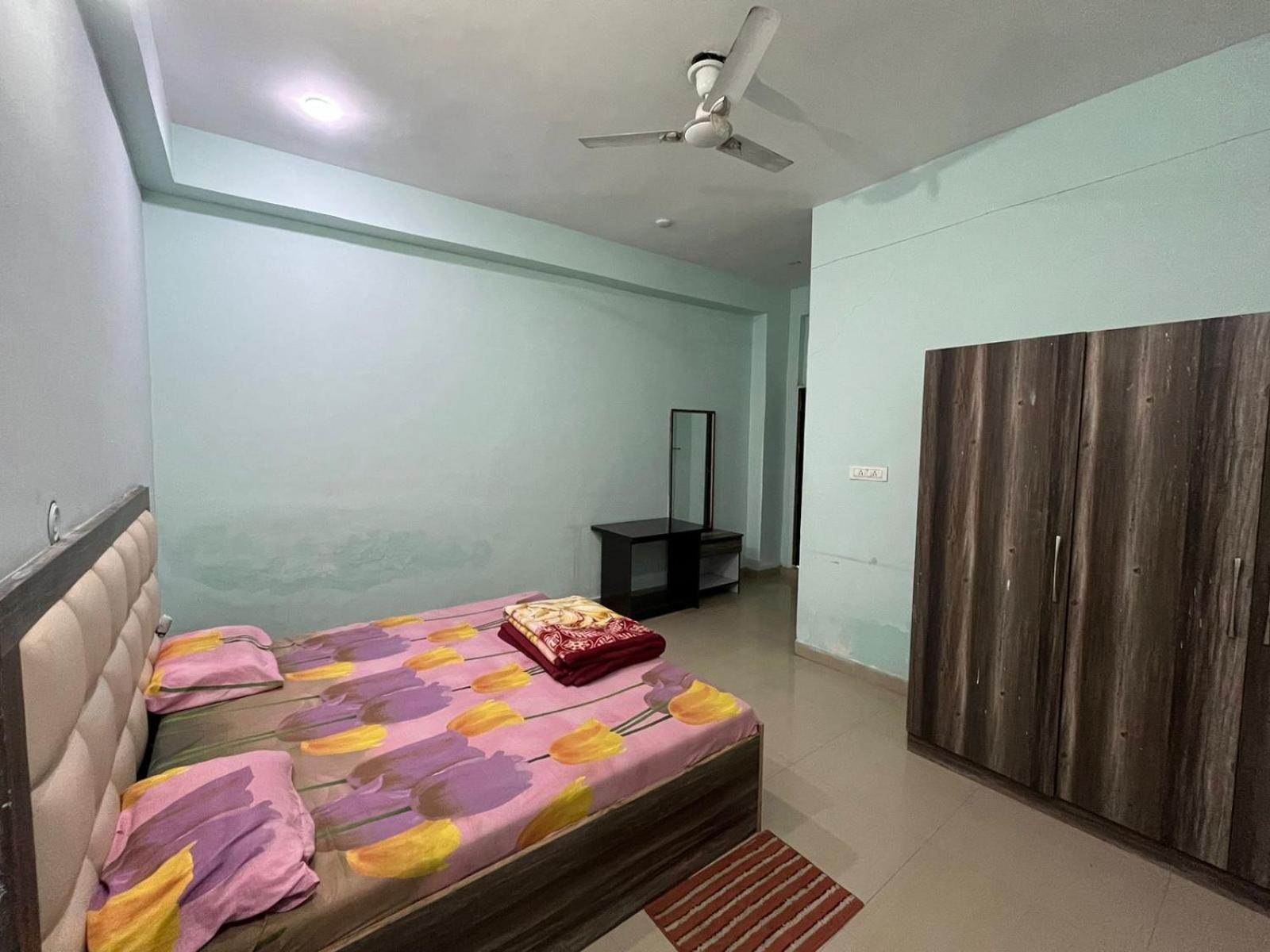Shri Ji Baba Ki Haveli Hotell Govardhan Exteriör bild